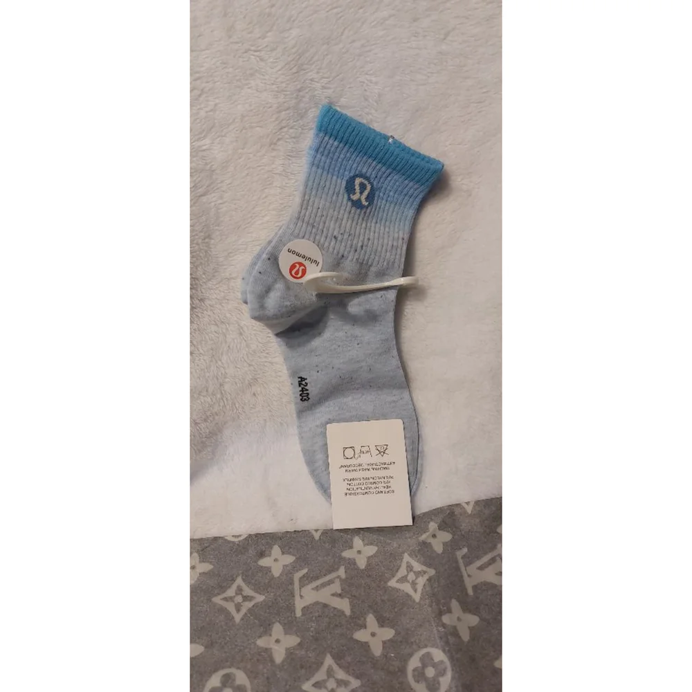 Lululemon Socks women size 7-9 Light Blue Blue